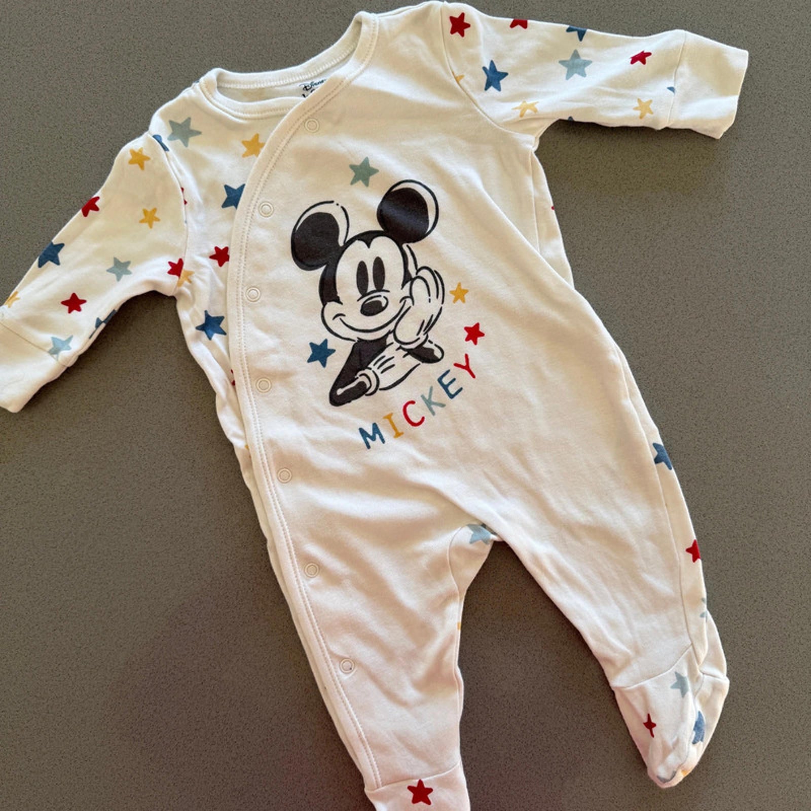 Baby Boy 3-6 months Disney Primark Mickey Mouse Sleepsuit Babygrow (56 29)