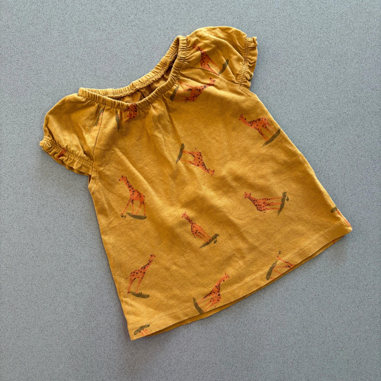 Baby Girl 6-9 months TU Mustard Summer Top with Giraffes (19 20)