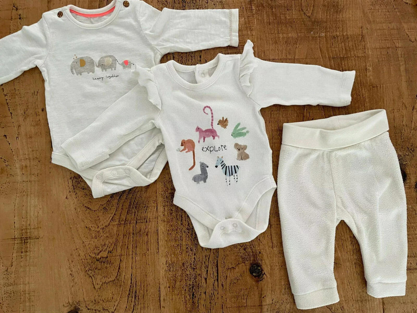 Baby Girl Up to 1 month Bundle Next H&M Mothercare M&S Dress Bodysuits (50 18)