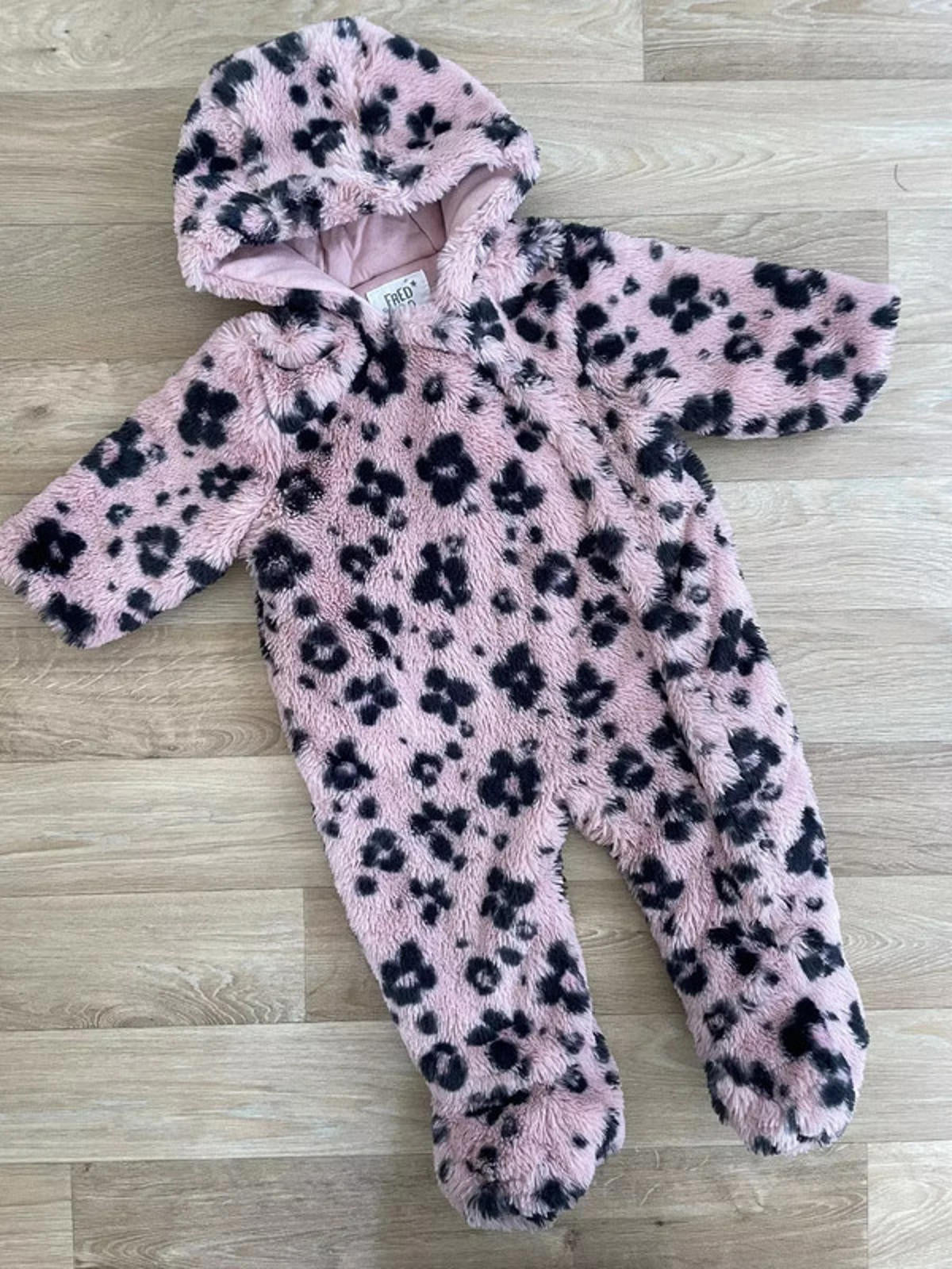 Baby Girl 6-9 months F&F Pink Black Full Zip Faux Fur Snowsuit (48 x)