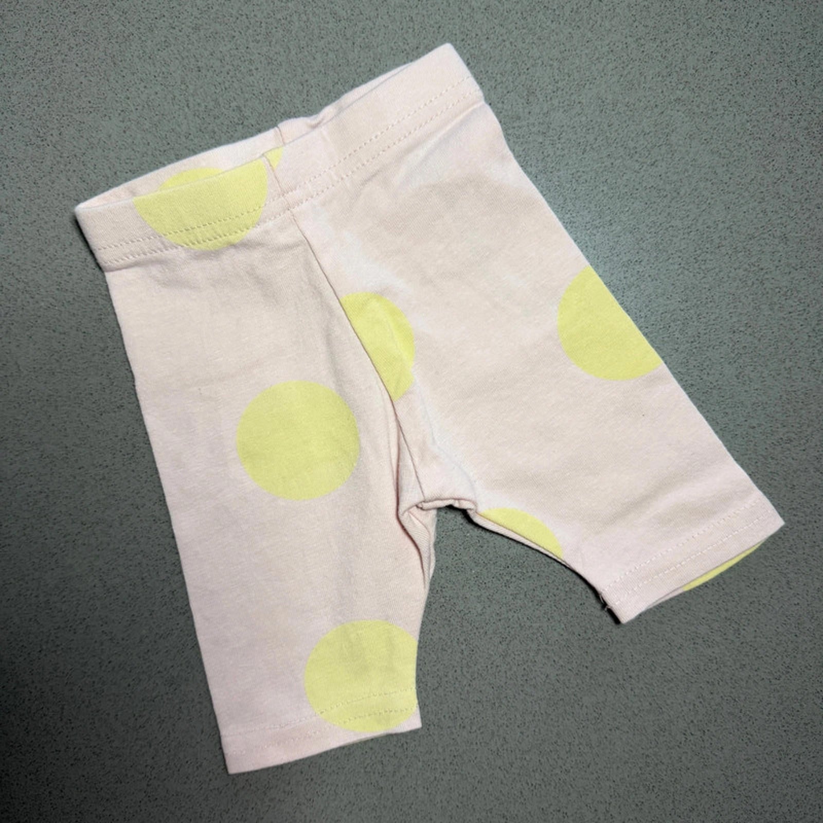 Baby Girl 0-3 months Primark Pink Yellow Cycling Style Shorts (55 20)