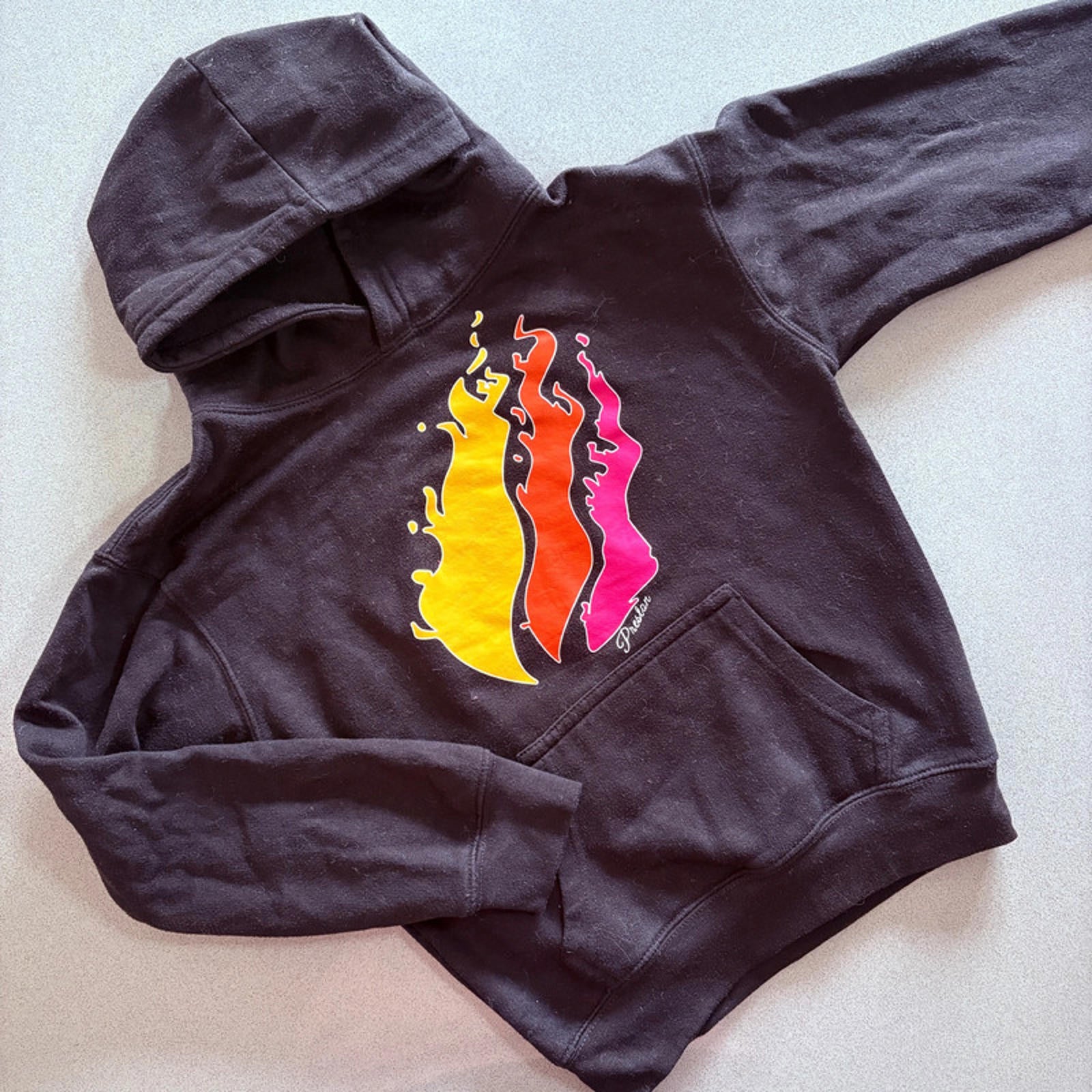 Boy age 5-6 years Black Pullover Hoodie with Colourful Design (28 33)