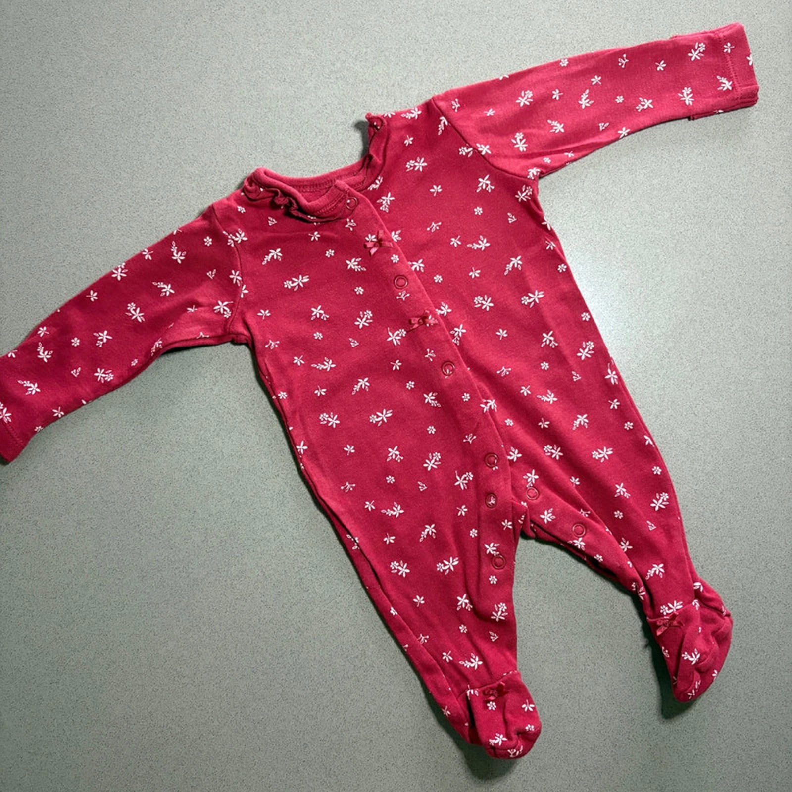 Baby Girl First Size 4.1 kg George Burgandy Floral Sleepsuit Babygrow (48 28)