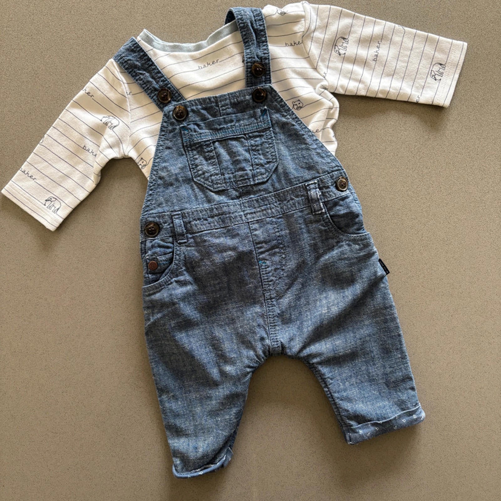Baby Boy 0-3 months Ted Baker Blue Lined Chambray Denim Dungaree Set (51 04)