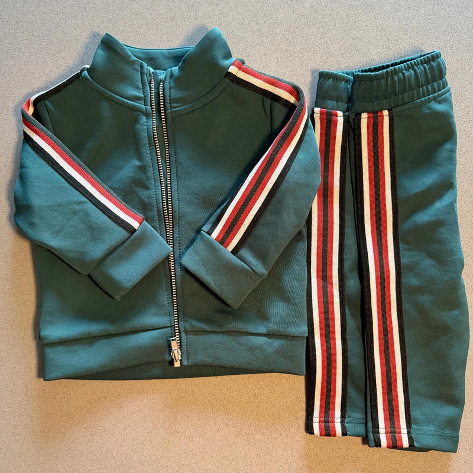 Baby Boy 3-6 months River Island Green 2 Piece Full Zip Tracksuit Outfit (36 13)