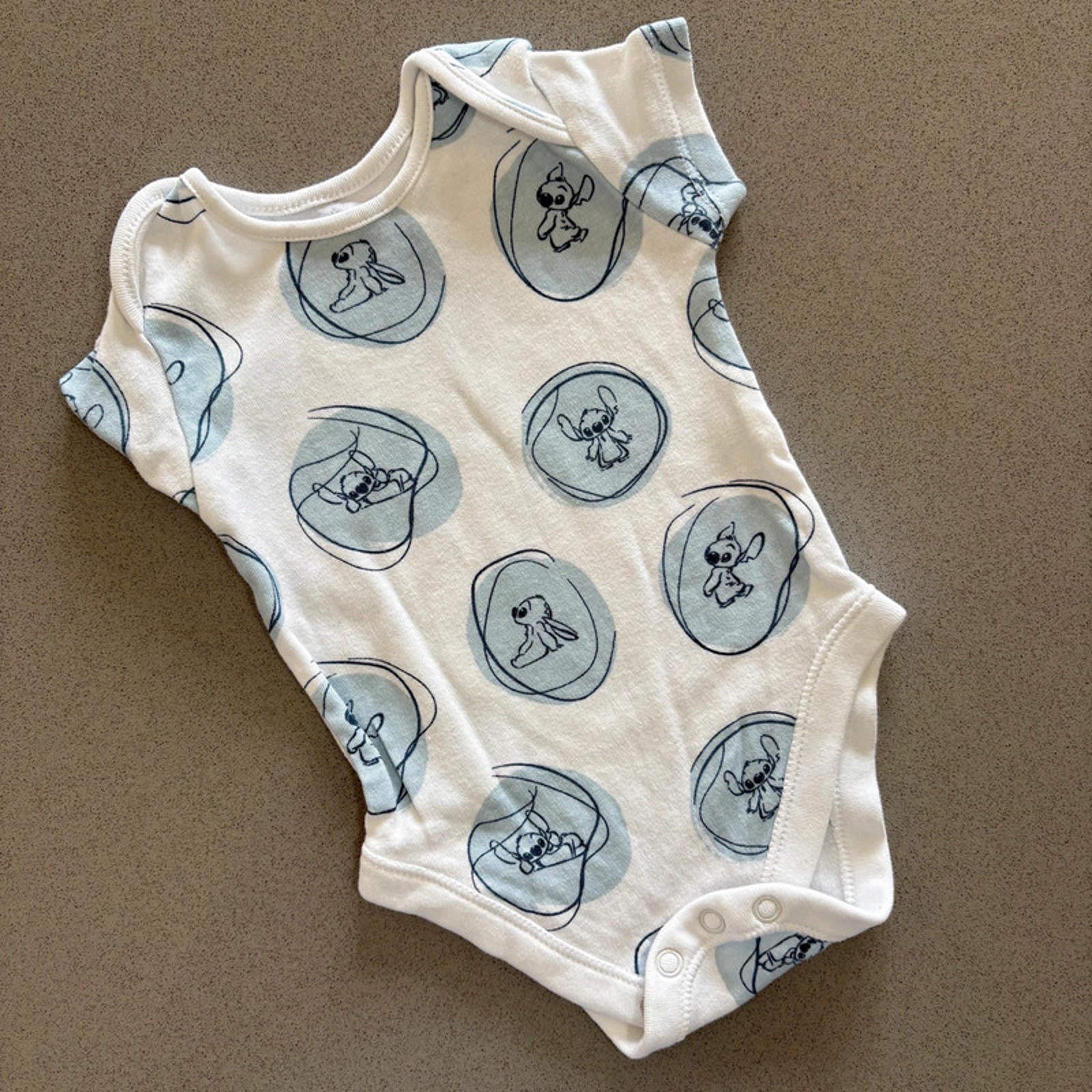 Baby Boy Girl Unisex 3-6 months Disney George Stitch  Bodysuit (44 28)