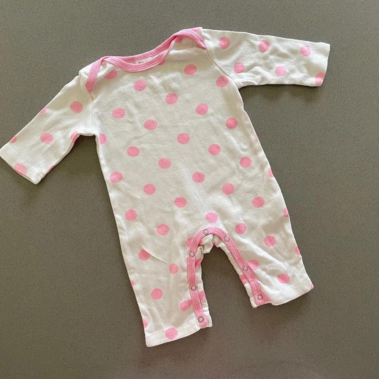 Baby Girl 0-3 months Pat Pat Pink White Spotted Romper