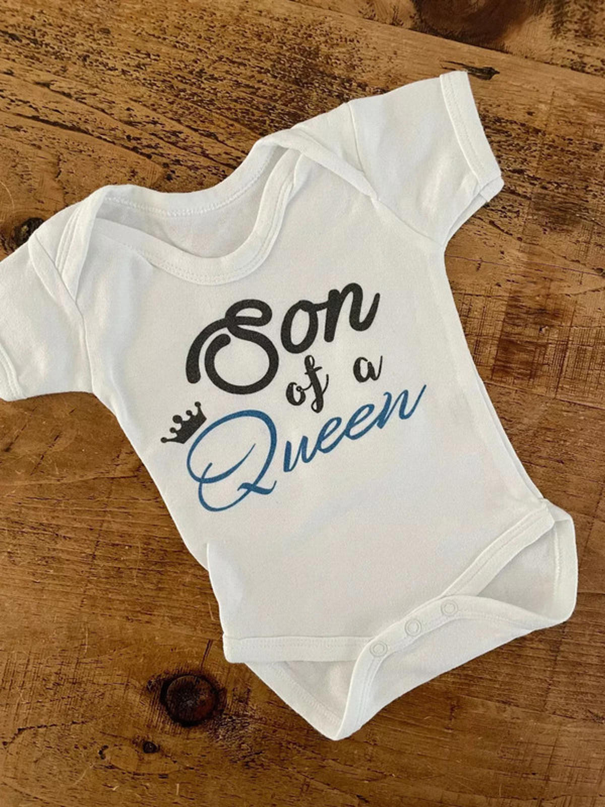 Baby Boy 0-3 months White Short Sleeve Bodysuit Son of a Queen (41 13)