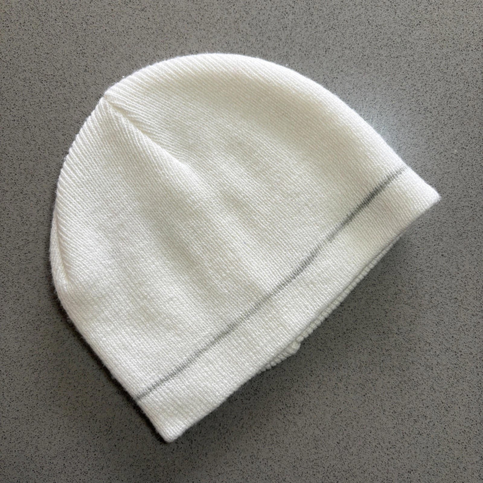 Baby Boy Girl Unisex 0-6 months White Knitted Beanie Hat (54 34)