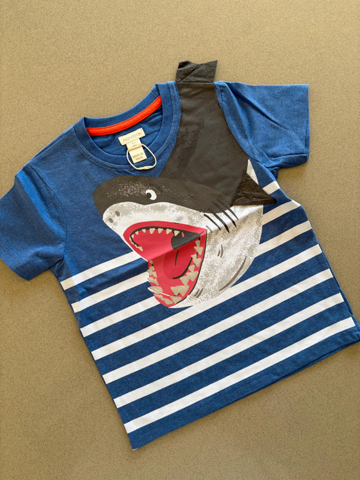 Boy age 2-3 Years Monsoon Shark Short Sleeve T-shirt New in Packaging (29 30))
