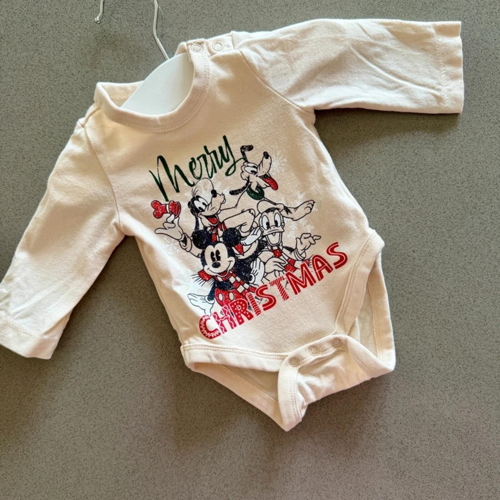 Baby Boy Girl Newborn Disney Mickey and Friends Merry Christmas Bodysuit (15 15)