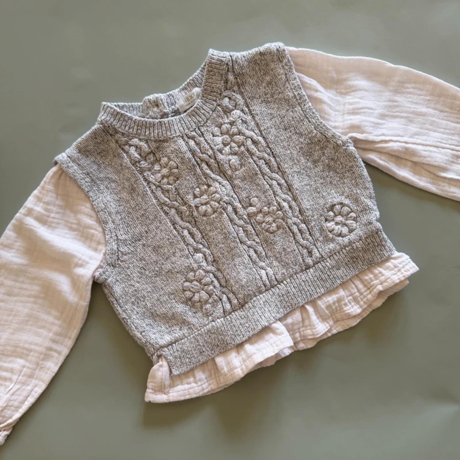 Baby Girl 18-24 months Next Grey White Jumper Top (39 25)