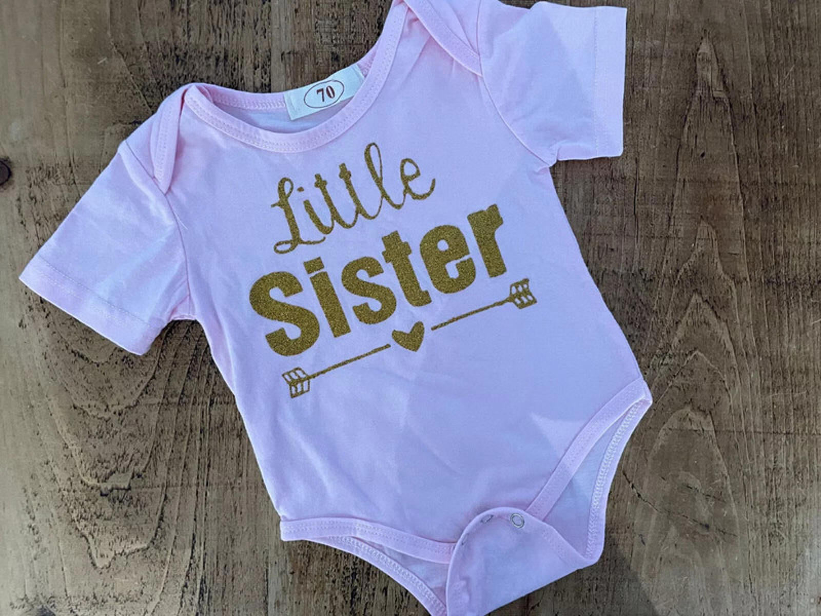 Baby Girl 6 months Little Sister Pink Short Sleeve Glitter Text Bodysuit (49 08)