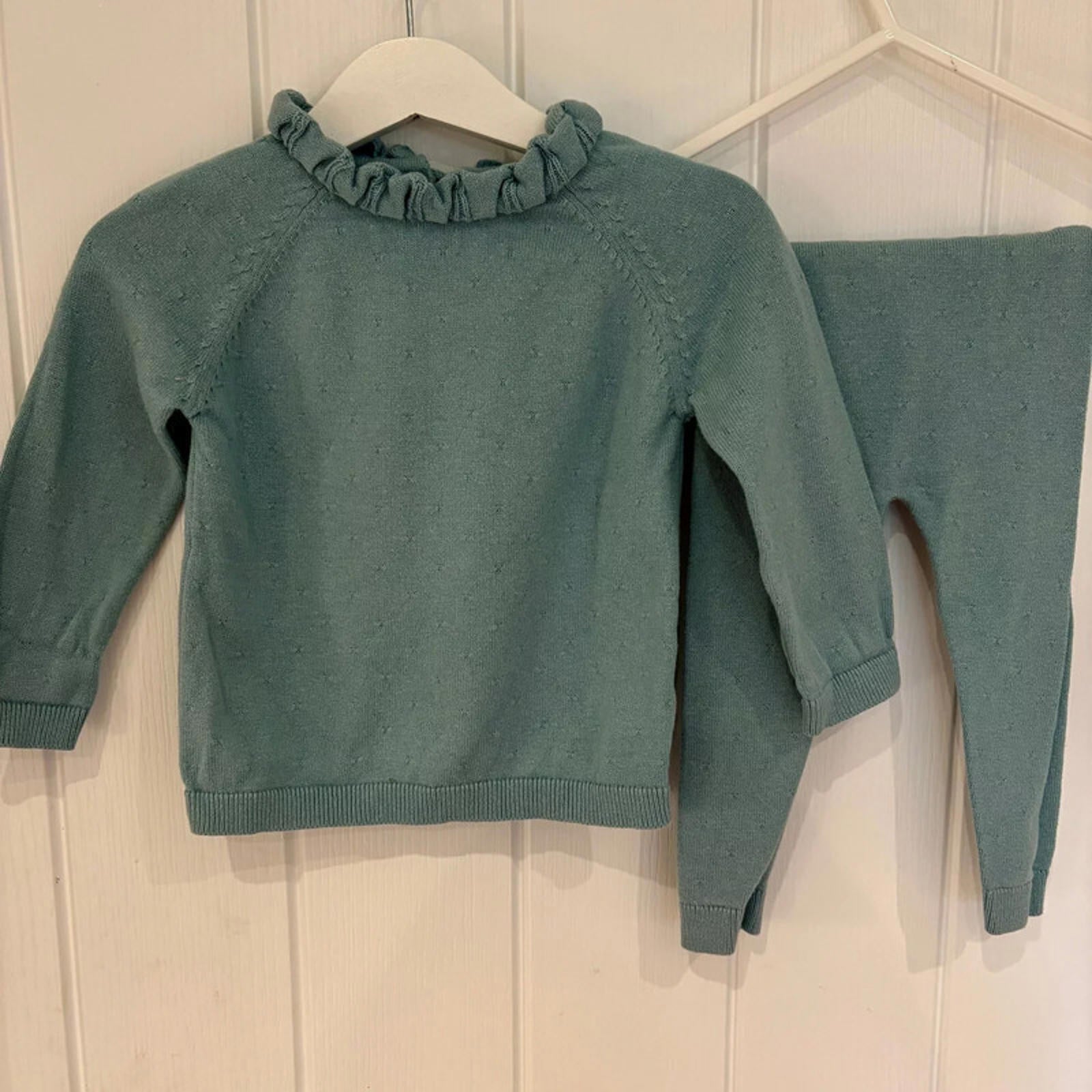 Baby Girl 9-12 months George Green Grey 2 Piece knitted Outfit  Ruffles (23 30)