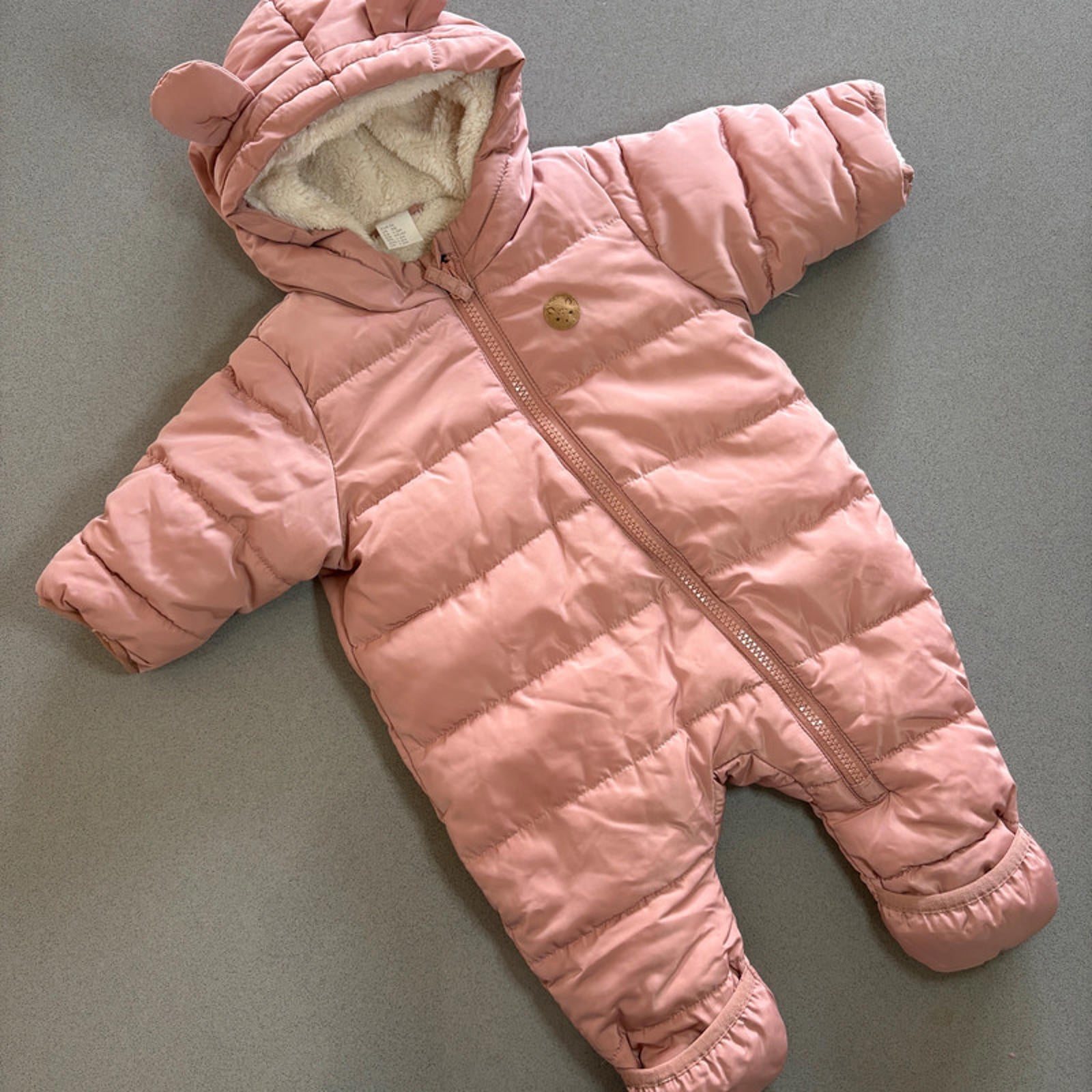 aby Girl 1-2 months H&M Pink Faux ur Lined Full Zip Snow Suit (53 23)