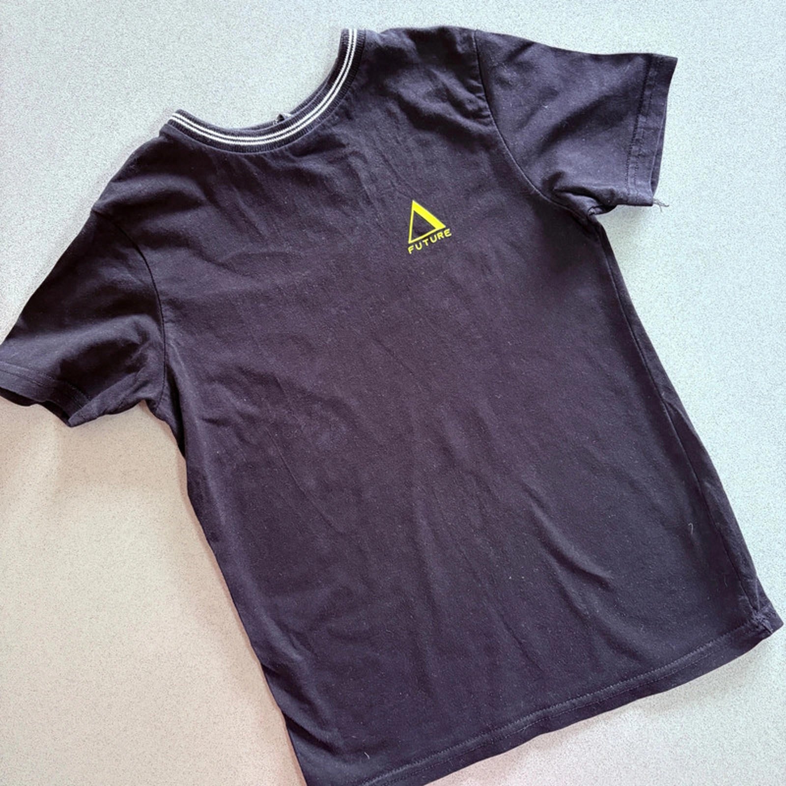 Boy age 6-7 years George Black Future Short Sleeve T-shirt (25 18)