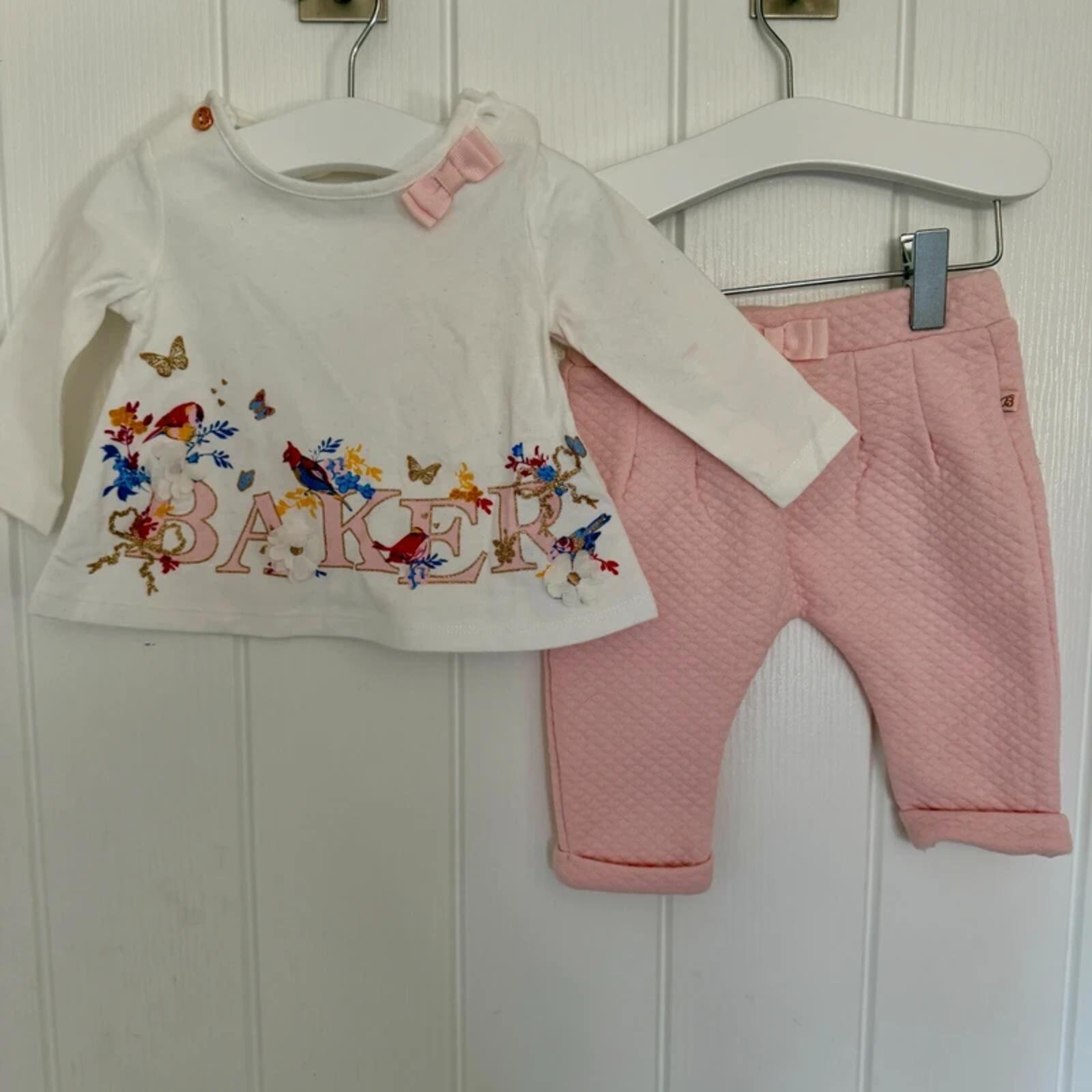 Baby Girl 0-3 months Ted Baker White Pink Embellished 2 Piece Trouser Outfit (50 12)