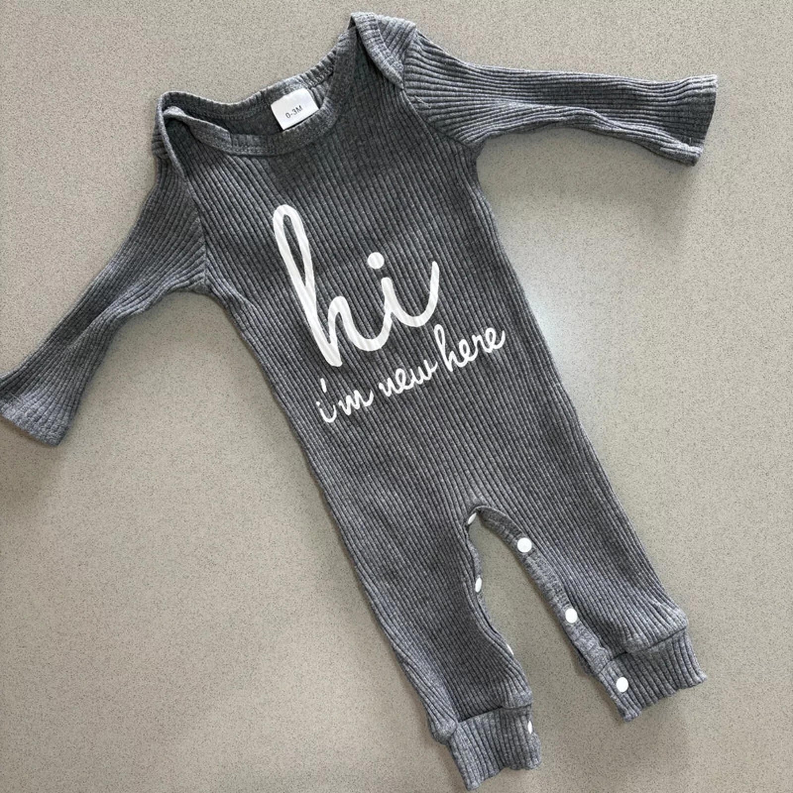 Baby Girl 0-3 months Hi I'm New Here Grey Ribbed Skinny Romper (50 06)
