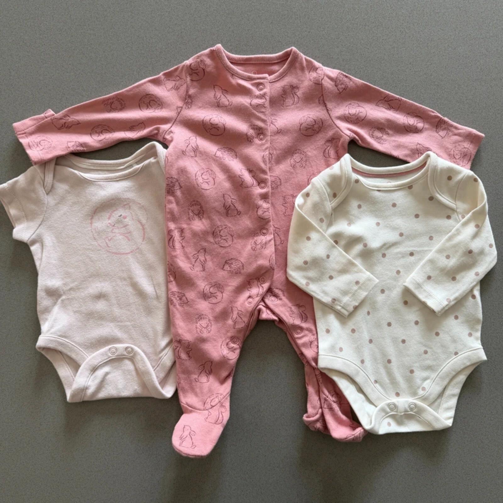 Baby Girl 1 month 4.5 kg Mothercare Bodysuits Babygrow Squirrel Hedgehog (29 22)