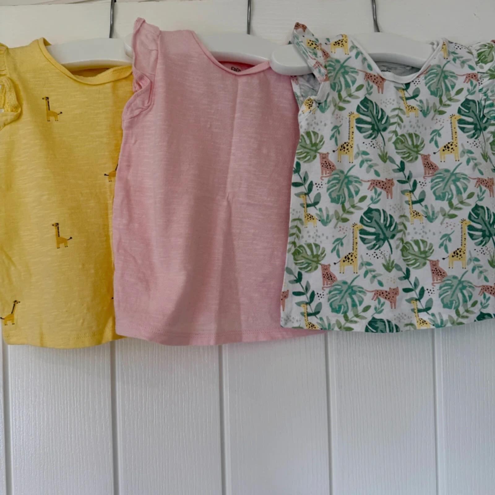 Baby Girl 3-6 months F&F Set 3 Summer Tops Giraffe Animals (56 30)