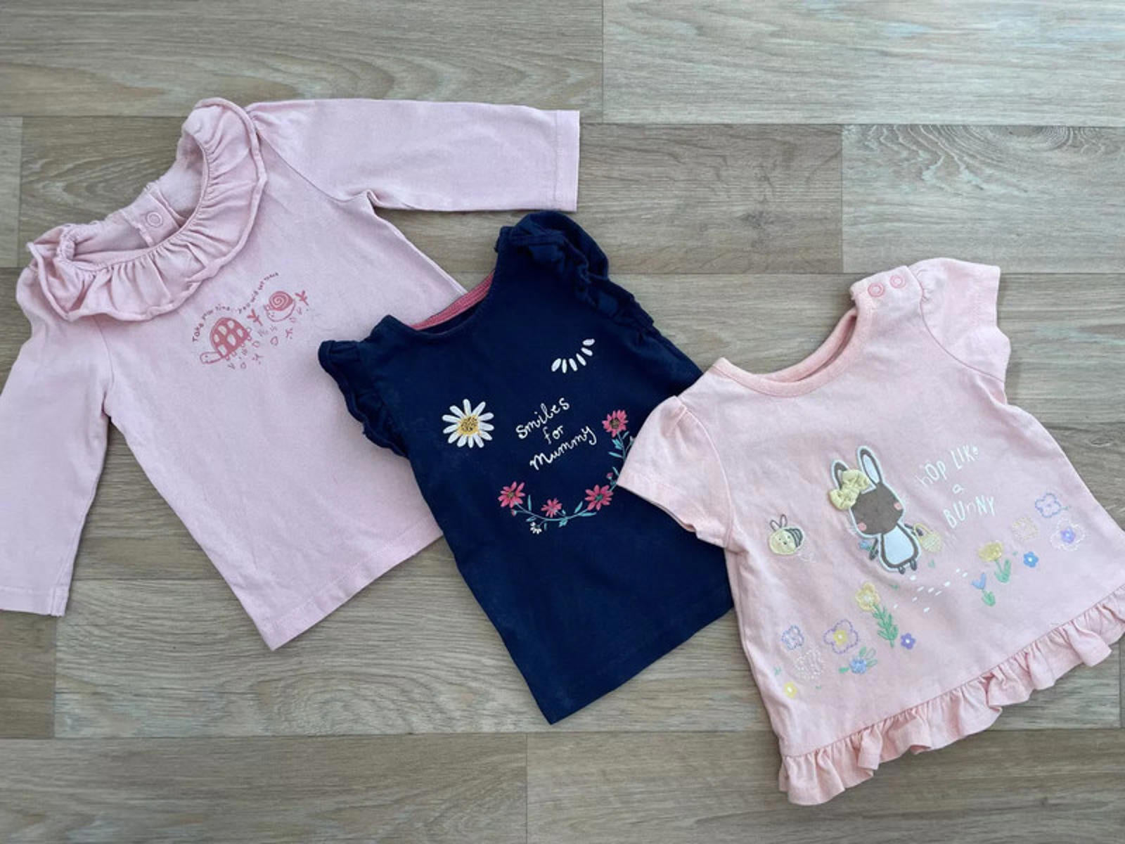 Baby Girl 0-3 months Nutmeg George F&F 3 Tops T-shirts with Ruffles (30 20)