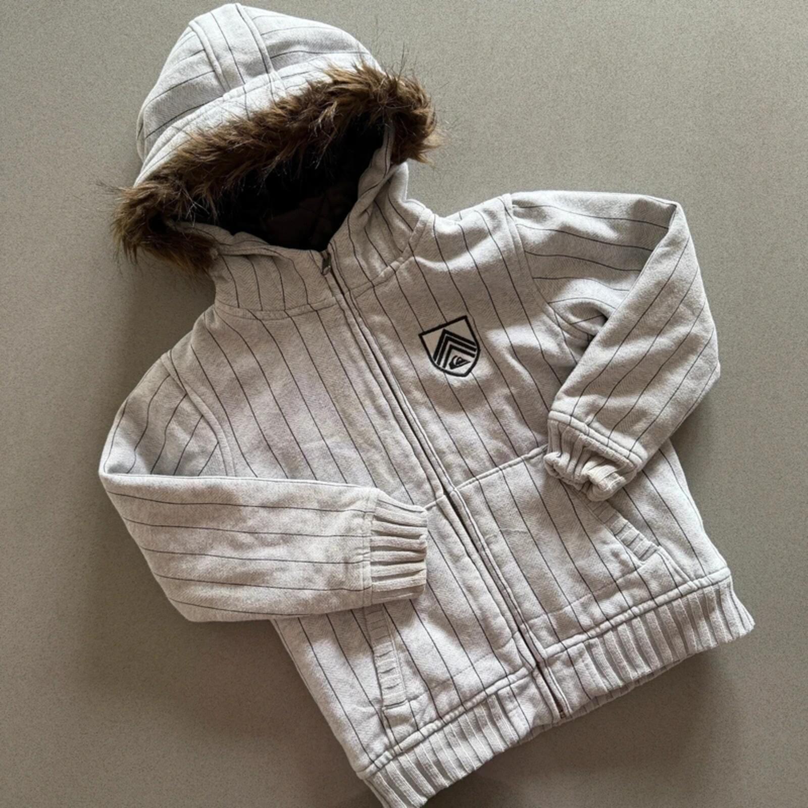 Boy age 6-7 years Quicksilver Grey Hooded Jacket with Faux Fur Trim (16 34)
