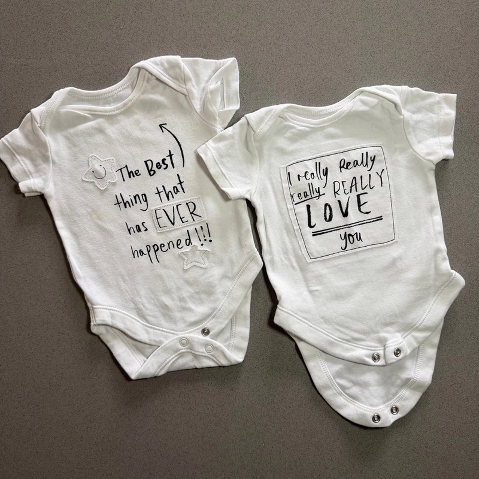 Baby Boy Girl Unisex 0-3 months George 2 White Applique Slogan Bodysuits (47 26)