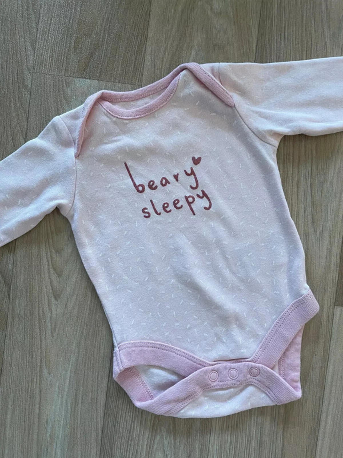 Baby Girl 1 month 4.5kg Mothercare Pink Long sleeve Bodysuit  Glitter (35 05)
