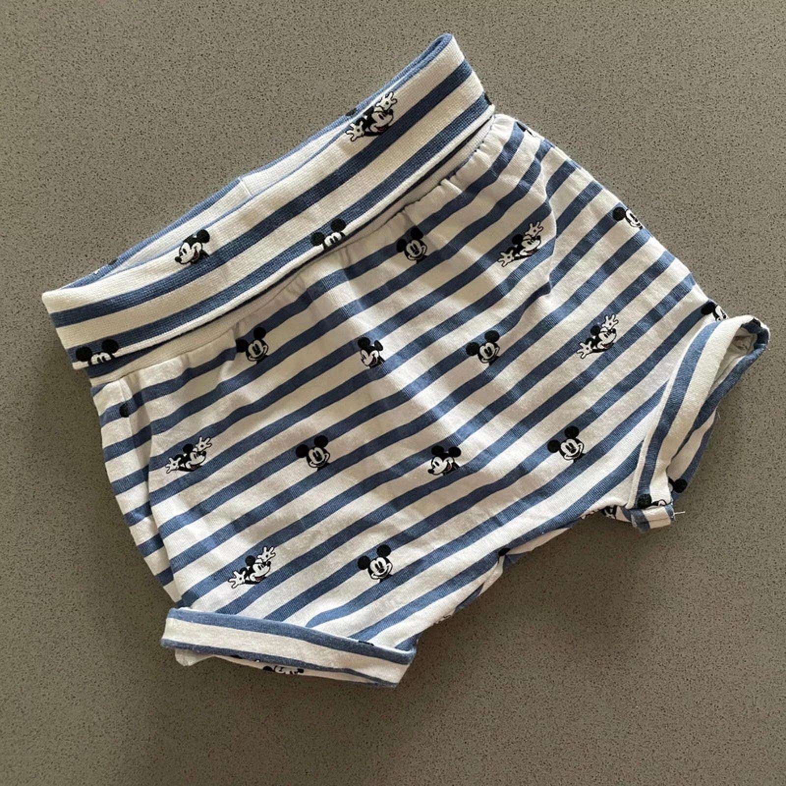 Baby Boy 2-4 months H&M Organic Blue Striped Disney Mickey Mouse Shorts (29 14)
