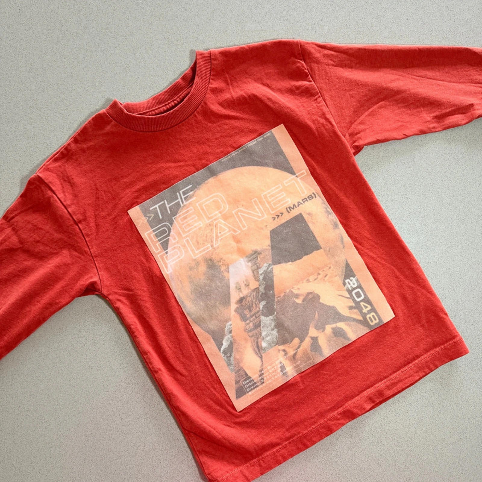 Boy age 5 years Next The Red Planet Long Sleeve T-shirt (26 15)