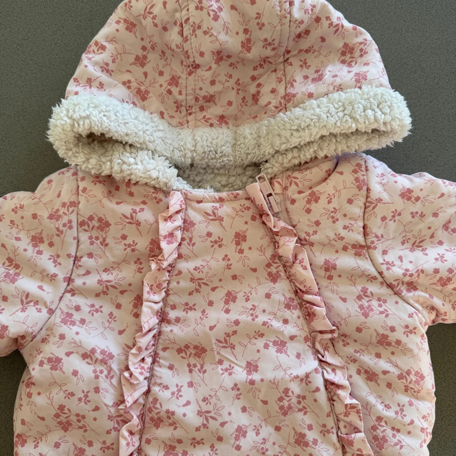 Baby Girl 3-6 months Matalan Pink Floral Full Zip Snowsuit (56 28)