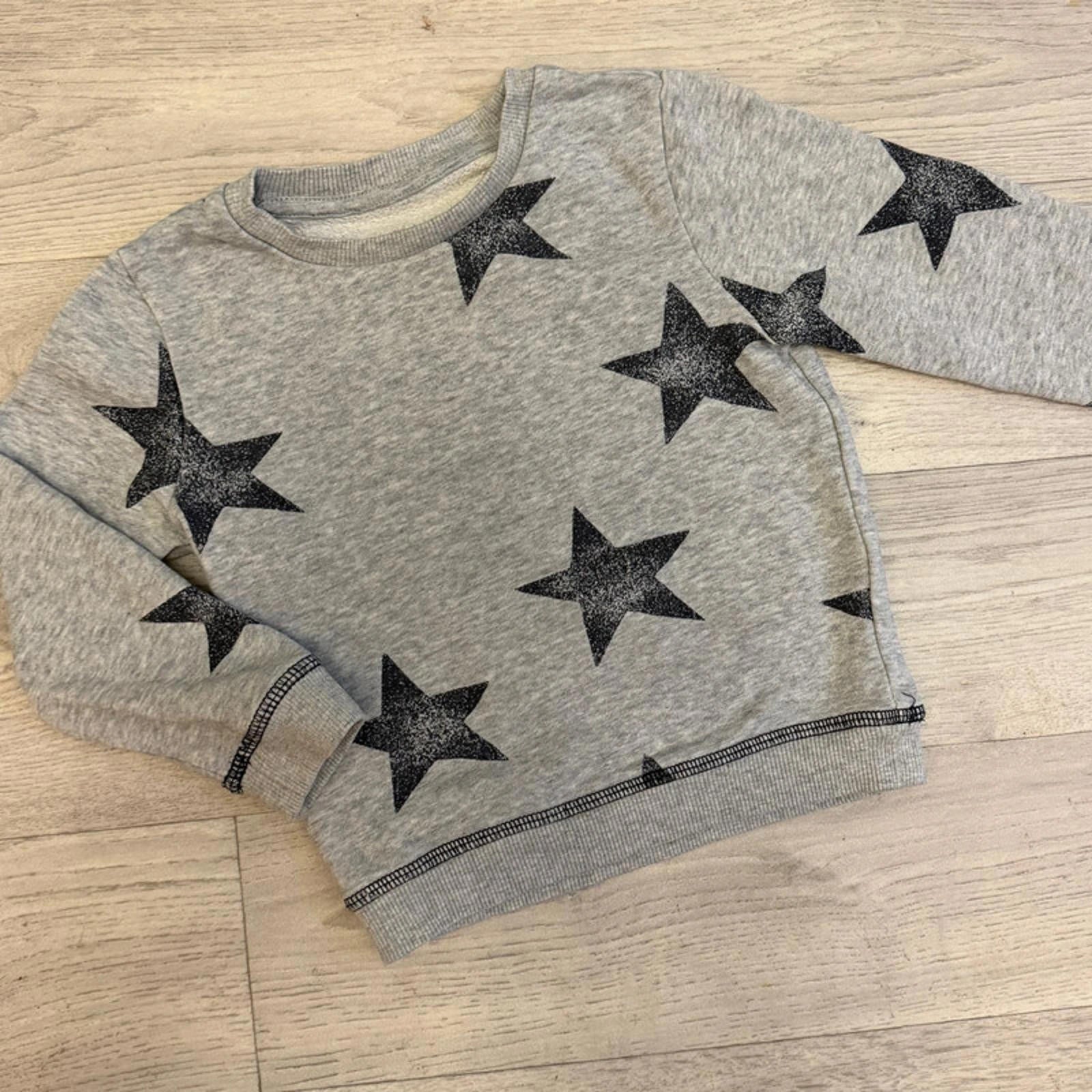 Baby Boy 18-24 months Marks and Spencer Grey Blue Star Sweatshirt (16 02)