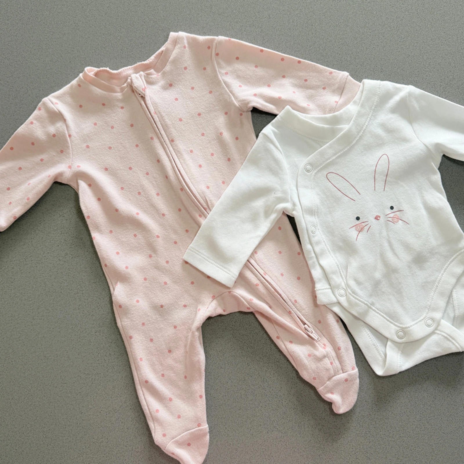Baby Girl 1 month 4.5 kg Primark Pink Full Zip Sleepsuit Cross Body Suit (21 32)